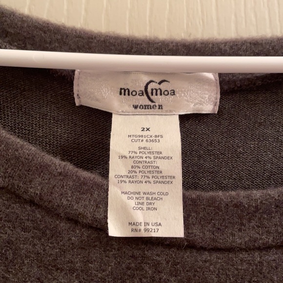 (2X) Plus Size Front Twist Scoop Neck Sweater - Picture 6 of 6